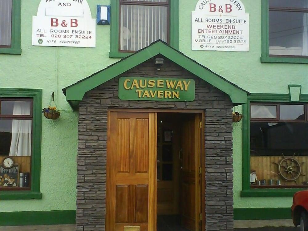Causeway Tavern Bed & Breakfast Bushmills Buitenkant foto