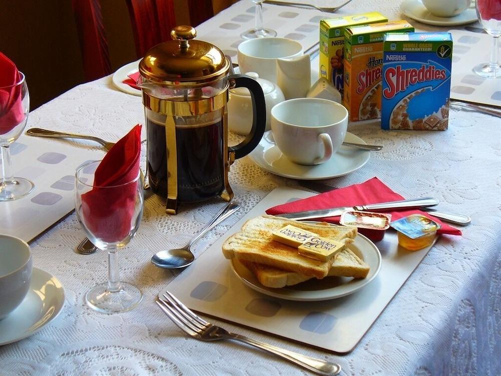 Causeway Tavern Bed & Breakfast Bushmills Buitenkant foto