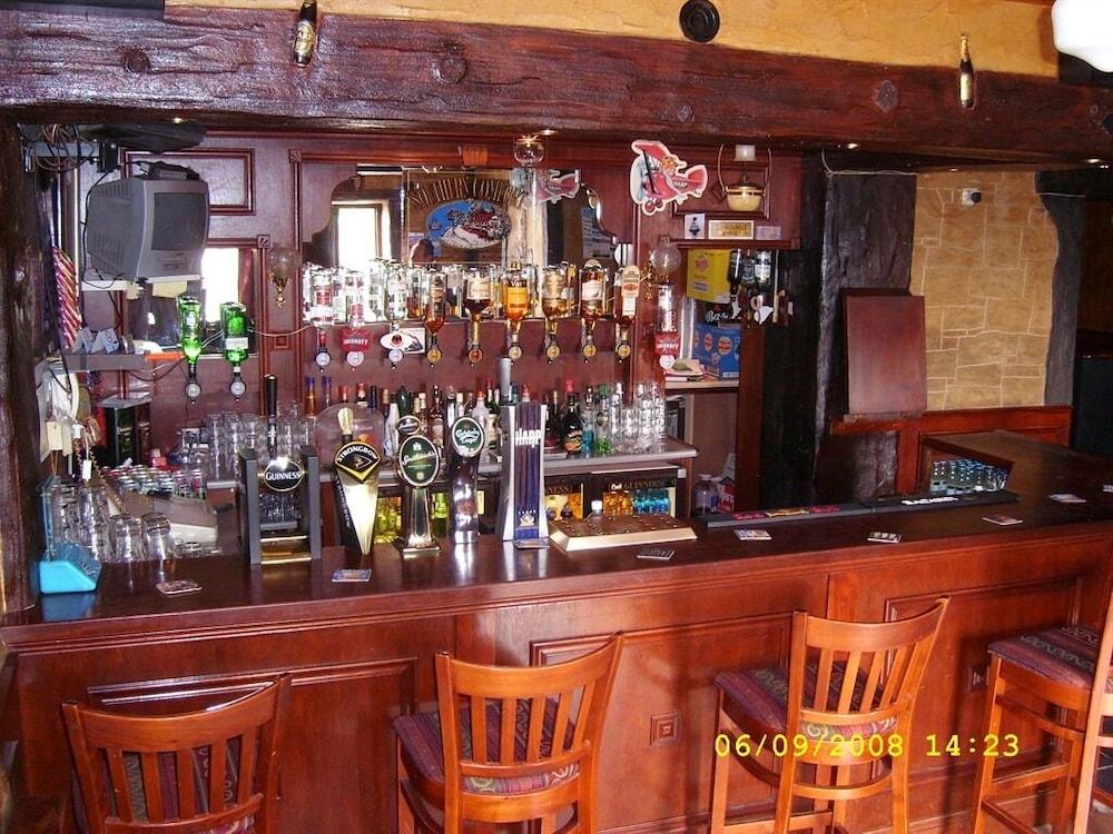 Causeway Tavern Bed & Breakfast Bushmills Buitenkant foto