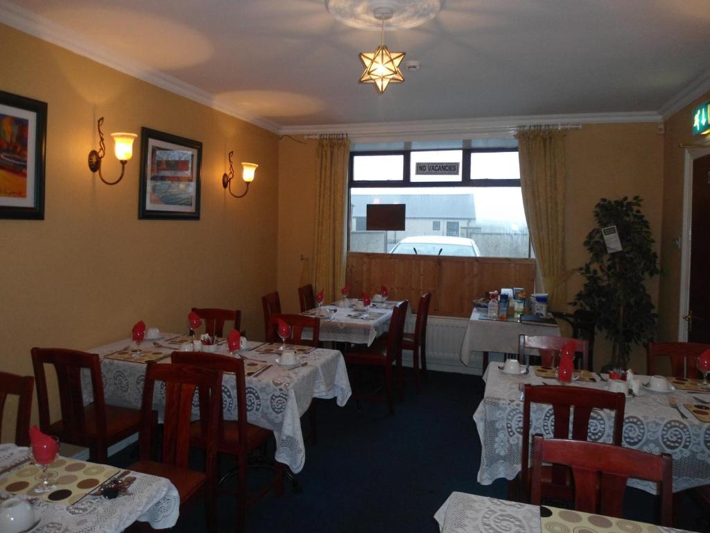 Causeway Tavern Bed & Breakfast Bushmills Buitenkant foto