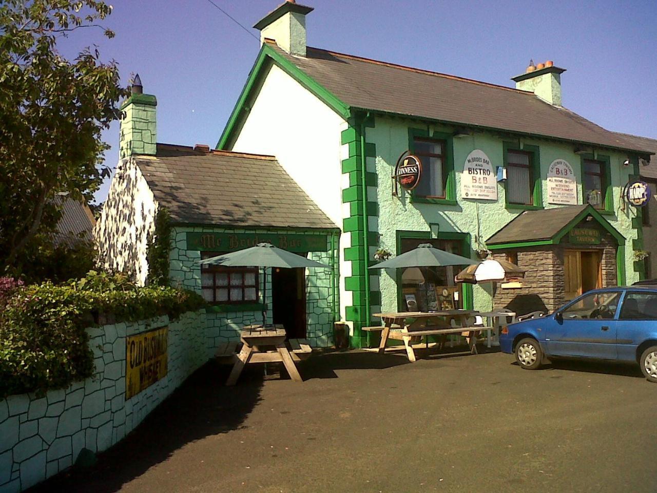 Causeway Tavern Bed & Breakfast Bushmills Buitenkant foto